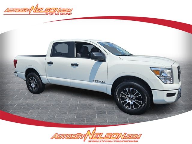 2023 Nissan Titan SV