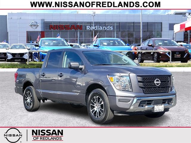 2023 Nissan Titan SV