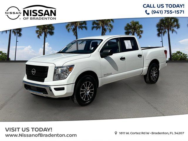 2023 Nissan Titan SV