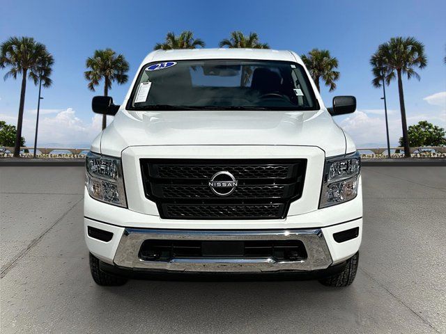 2023 Nissan Titan SV