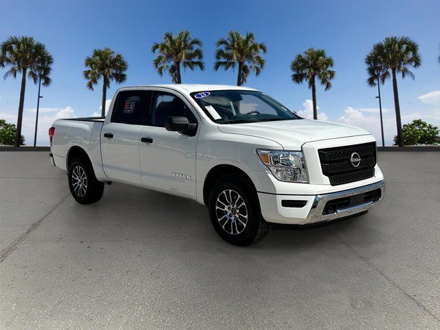 2023 Nissan Titan SV