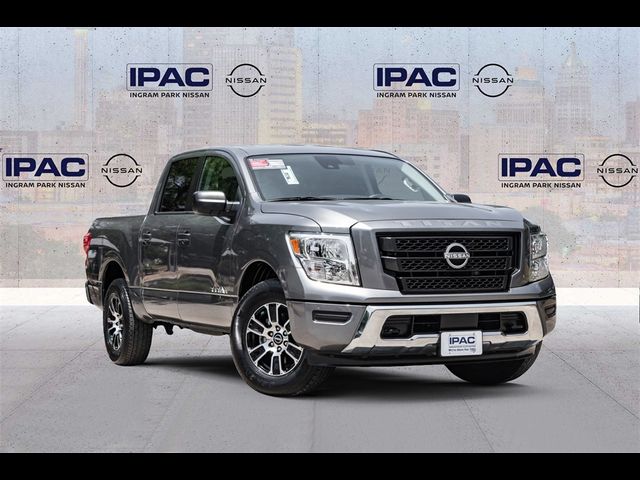 2023 Nissan Titan SV