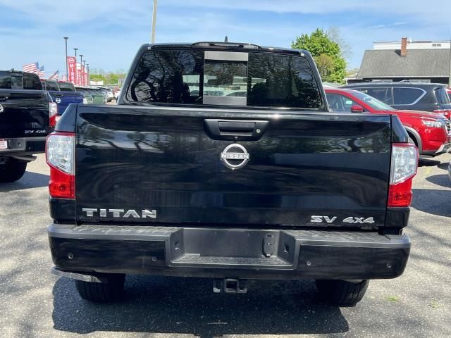 2023 Nissan Titan SV