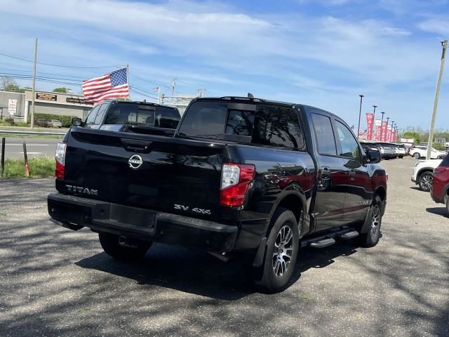 2023 Nissan Titan SV