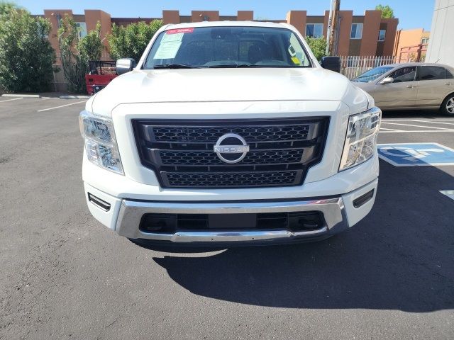 2023 Nissan Titan SV