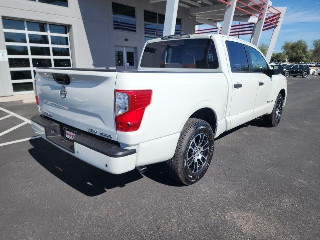 2023 Nissan Titan SV