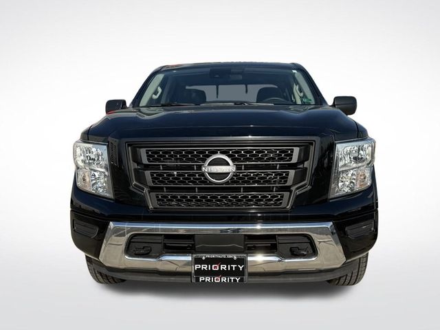 2023 Nissan Titan SV