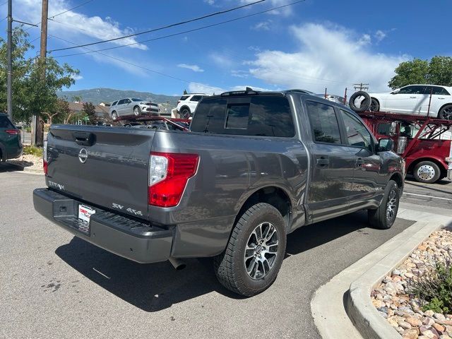 2023 Nissan Titan SV