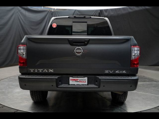 2023 Nissan Titan SV