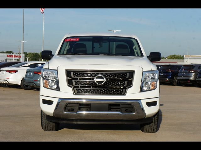 2023 Nissan Titan SV