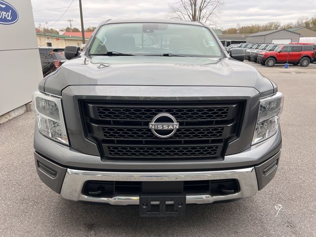 2023 Nissan Titan SV