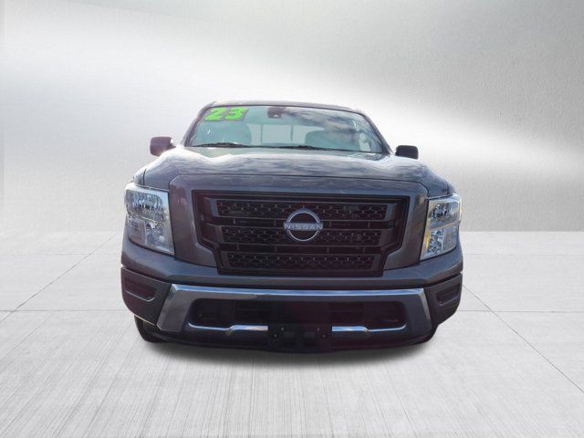 2023 Nissan Titan SV