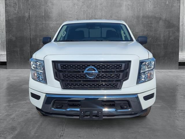 2023 Nissan Titan SV