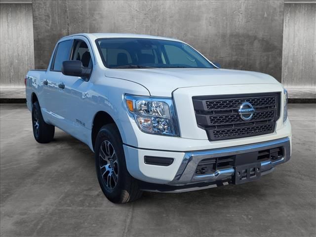 2023 Nissan Titan SV