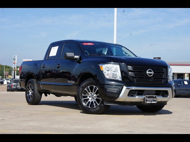 2023 Nissan Titan SV