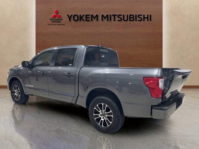 2023 Nissan Titan SV