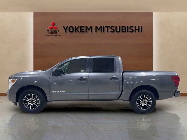 2023 Nissan Titan SV