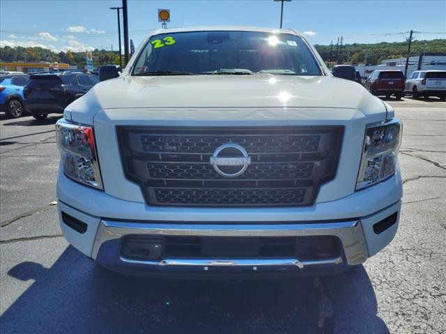 2023 Nissan Titan SV