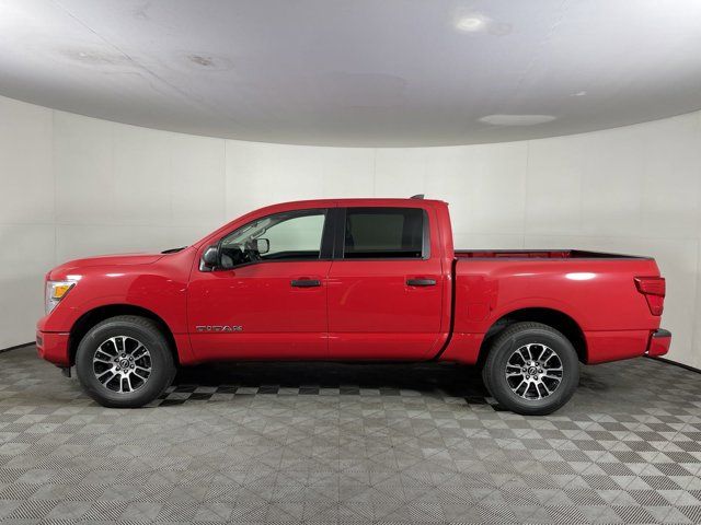 2023 Nissan Titan SV