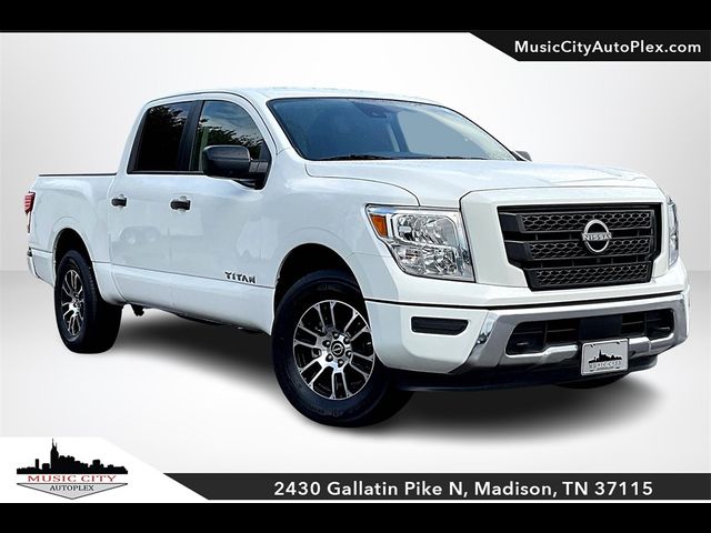 2023 Nissan Titan SV