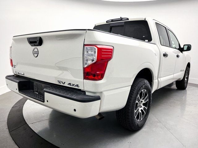 2023 Nissan Titan SV