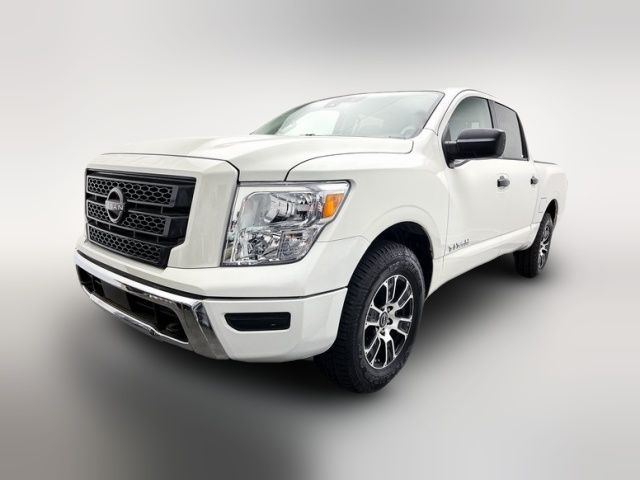 2023 Nissan Titan SV