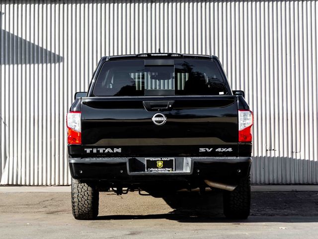 2023 Nissan Titan SV