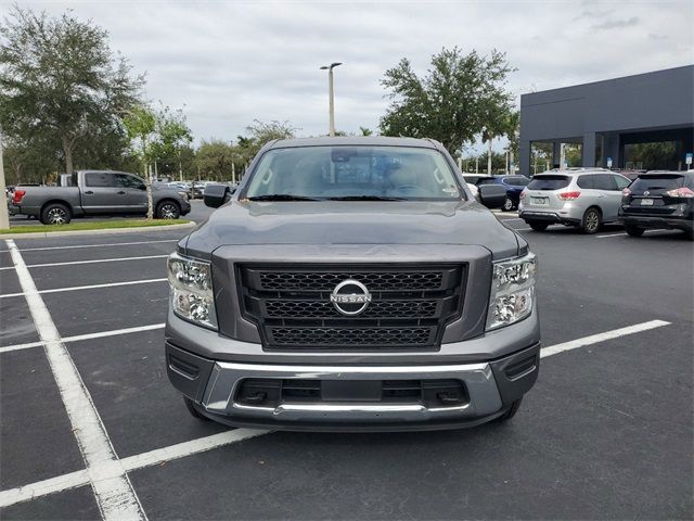 2023 Nissan Titan SV