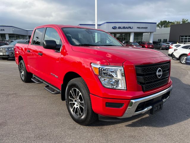 2023 Nissan Titan SV