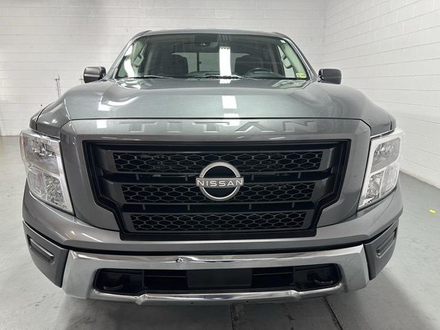 2023 Nissan Titan SV