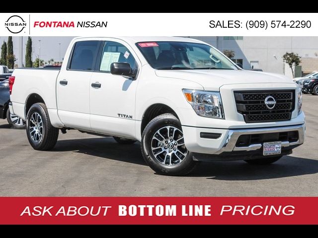 2023 Nissan Titan SV