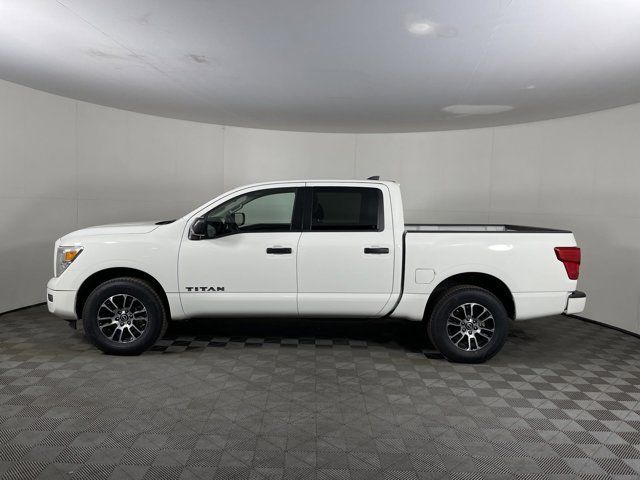 2023 Nissan Titan SV