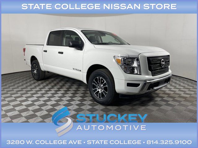 2023 Nissan Titan SV