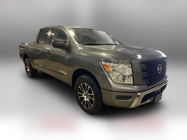 2023 Nissan Titan SV