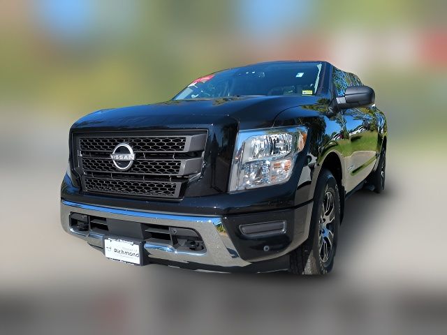 2023 Nissan Titan SV