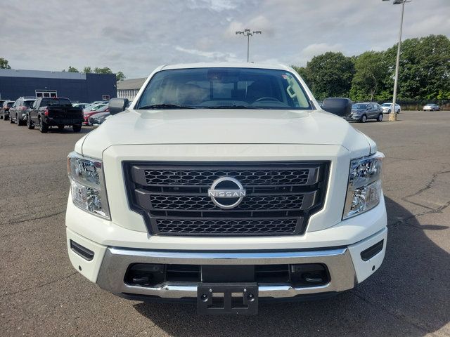 2023 Nissan Titan SV