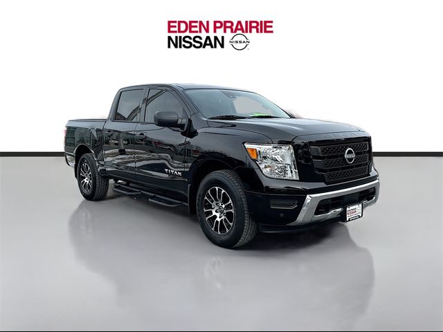 2023 Nissan Titan SV