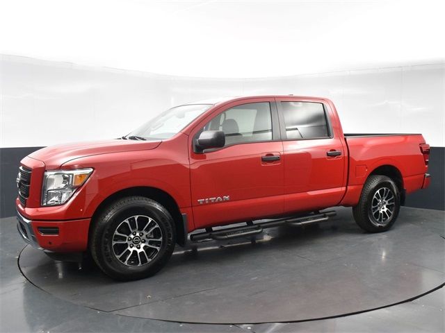 2023 Nissan Titan SV