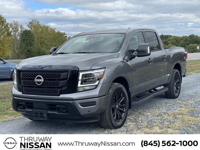 2023 Nissan Titan SV