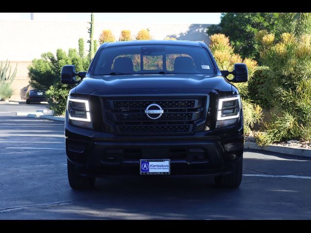 2023 Nissan Titan SV