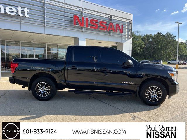 2023 Nissan Titan SV