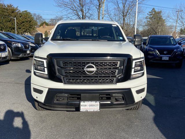 2023 Nissan Titan SV