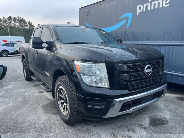 2023 Nissan Titan SV