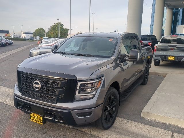 2023 Nissan Titan SV