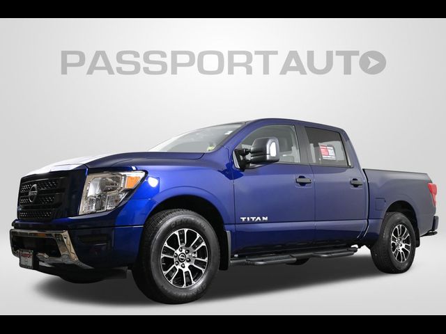 2023 Nissan Titan SV