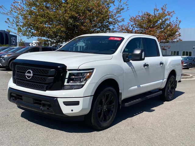 2023 Nissan Titan SV