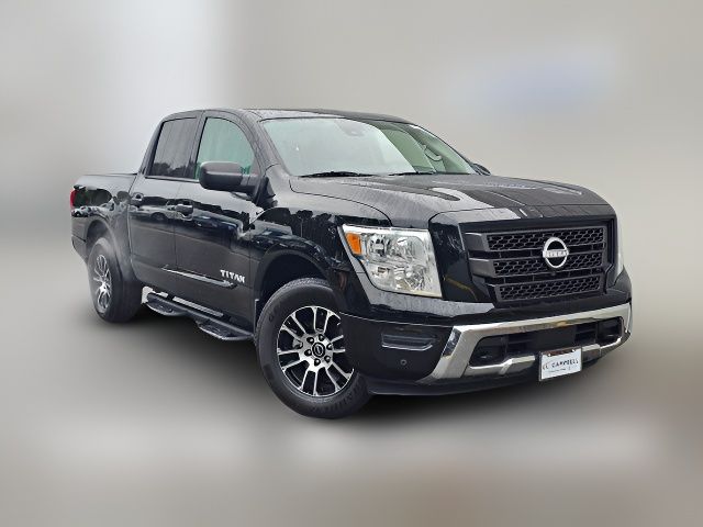 2023 Nissan Titan SV