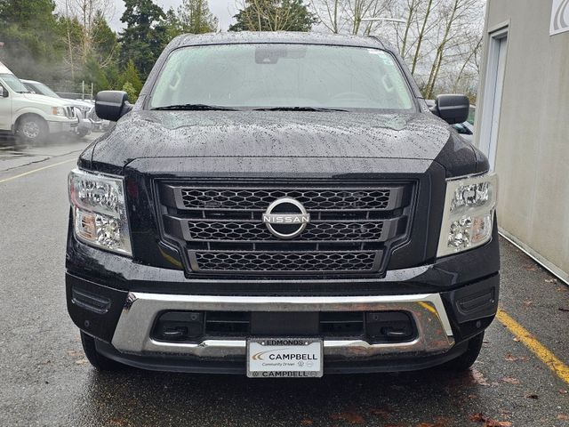 2023 Nissan Titan SV