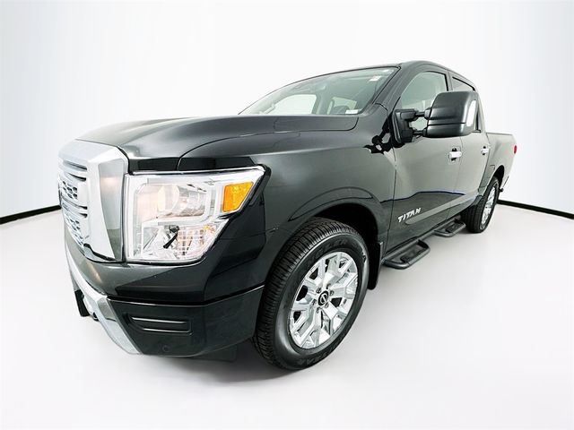 2023 Nissan Titan SV