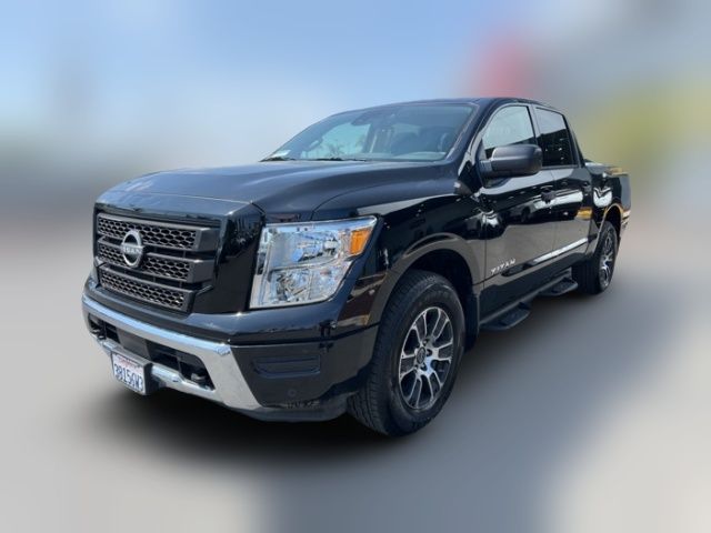 2023 Nissan Titan SV